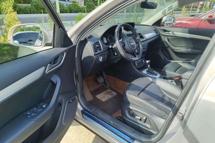 Used Audi Q3 2018 30th Anniversary Edition 30 TFSI Style Model Driver Seat