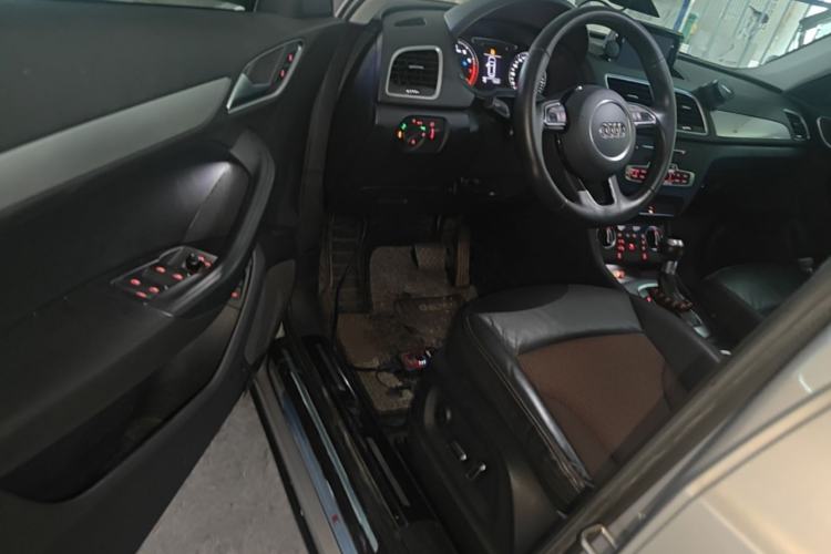 Used Audi Q3 2018 35 TFSI Fashion Edition Collector's Model Driver Seat