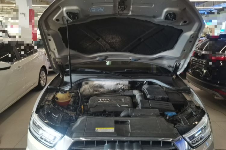 Used Audi Q3 2018 30th Anniversary Edition 35 TFSI Fashion Model Engine Bay