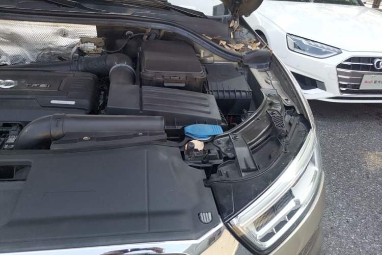 Used Audi Q3 2018 30th Anniversary Edition 35 TFSI Fashion Model Engine Bay Left