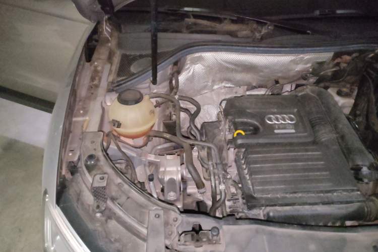 Used Audi Q3 2018 30th Anniversary Edition 30 TFSI Style Model Engine Bay Right