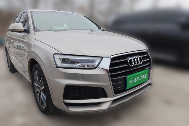 Used Audi Q3 2018 30 TFSI Fashion Edition Collector's Version Front Right 45 Deg