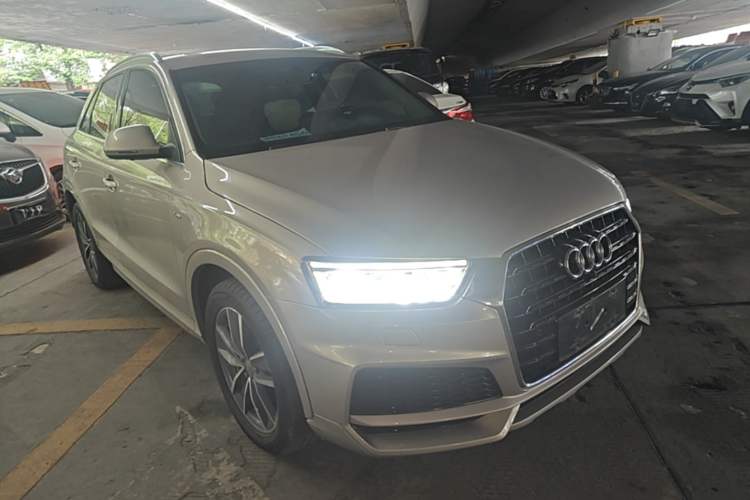 Used Audi Q3 2018 35 TFSI Fashion Edition Collector's Model Front Right 45 Deg