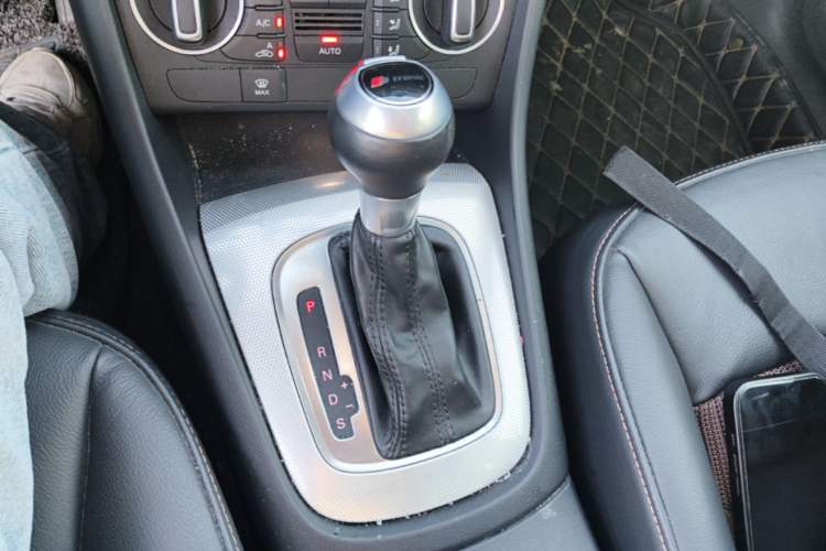 Used Audi Q3 2018 30th Anniversary Edition 35 TFSI Fashion Model Gear Lever