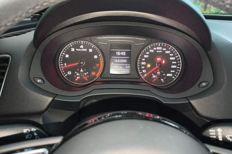 Used Audi Q3 2018 30 TFSI Fashion Edition Collector's Version Instrument Cluster