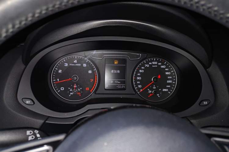 Used Audi Q3 2018 30th Anniversary Edition 30 TFSI Fashion Model Instrument Cluster