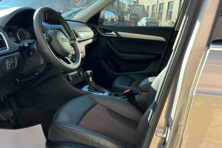 Used Audi Q3 2018 30 TFSI Fashion Edition Collector's Version Interior 2
