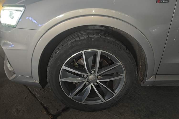 Used Audi Q3 2018 35 TFSI Fashion Edition Collector's Model Left Front Wheel Hub