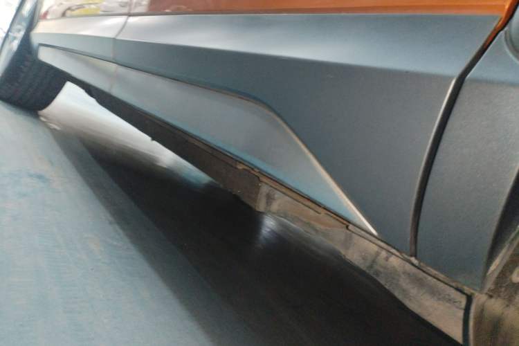 Used Audi Q3 2018 30th Anniversary Edition 30 TFSI Fashion Model Left Side Sill