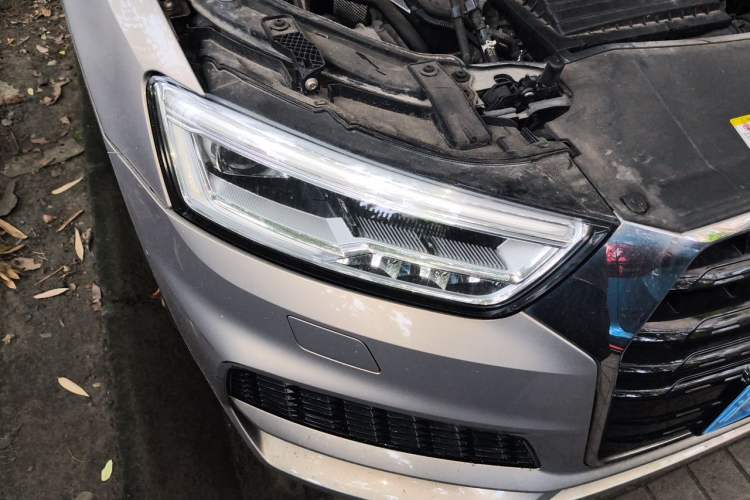 Used Audi Q3 2018 30 TFSI Fashion Edition Collector's Version Right Front Headlight