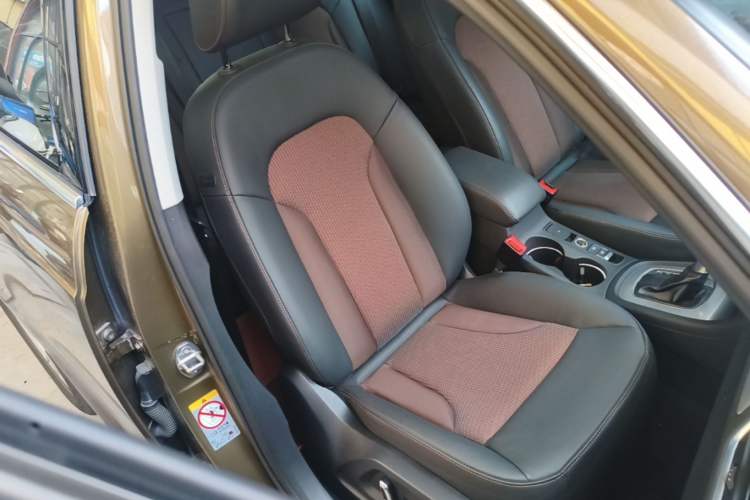 Used Audi Q3 2018 30th Anniversary Edition 30 TFSI Fashion Model Right Front Seat