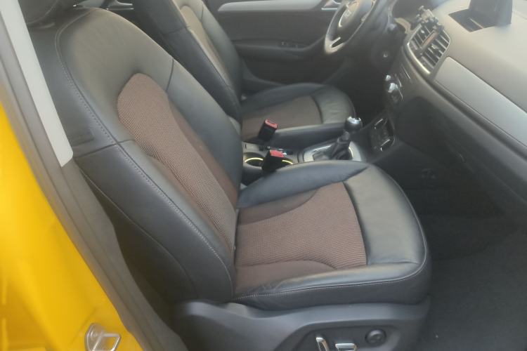 Used Audi Q3 2018 30th Anniversary Edition 30 TFSI Fashion Model Right Front Seat