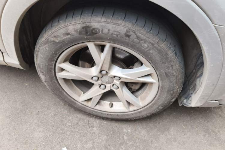 Used Audi Q3 2018 30th Anniversary Edition 30 TFSI Fashion Model Right Front Wheel Hub