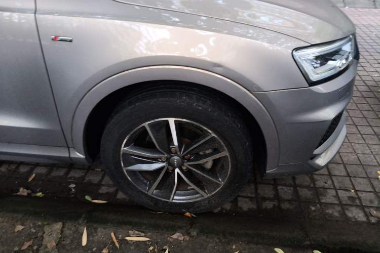 Used Audi Q3 2018 30 TFSI Fashion Edition Collector's Version Right Front Wheel Hub