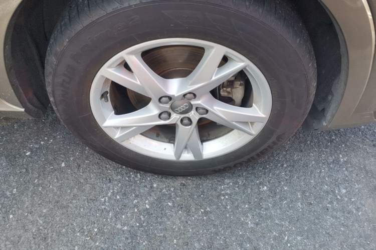 Used Audi Q3 2018 30th Anniversary Edition 35 TFSI Fashion Model Right Front Wheel Hub
