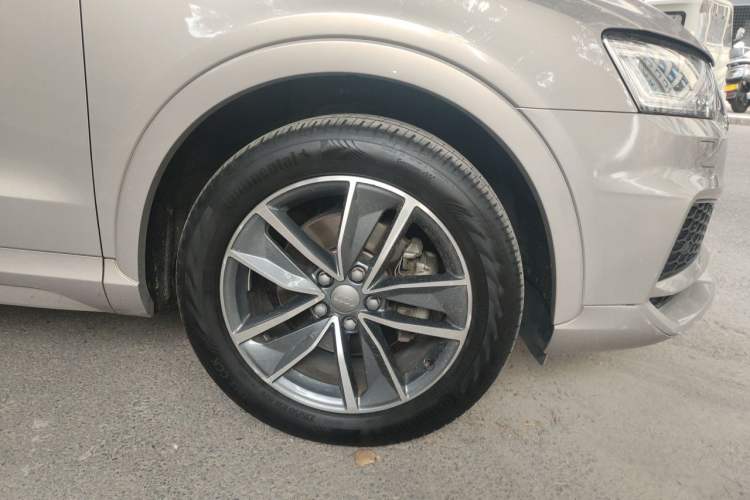Used Audi Q3 2018 30 TFSI Fashion Edition Collector's Version Right Front Wheel Hub
