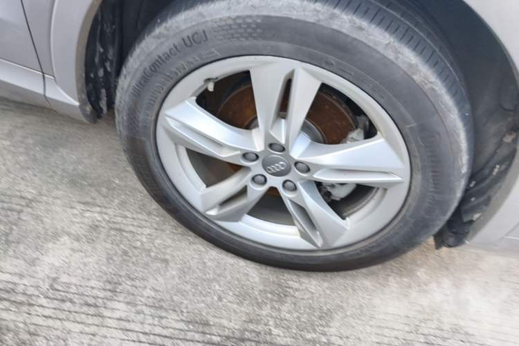 Used Audi Q3 2018 30th Anniversary Edition 35 TFSI Fashion Model Right Front Wheel Hub