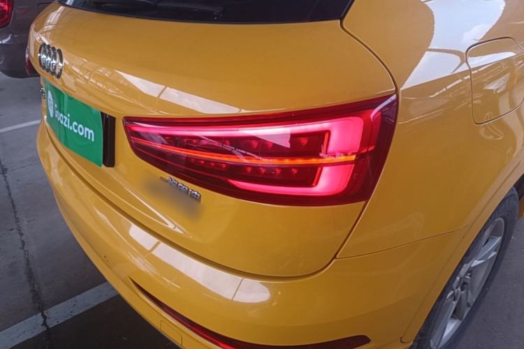 Used Audi Q3 2018 30th Anniversary Edition 30 TFSI Fashion Model Right Rear Taillight