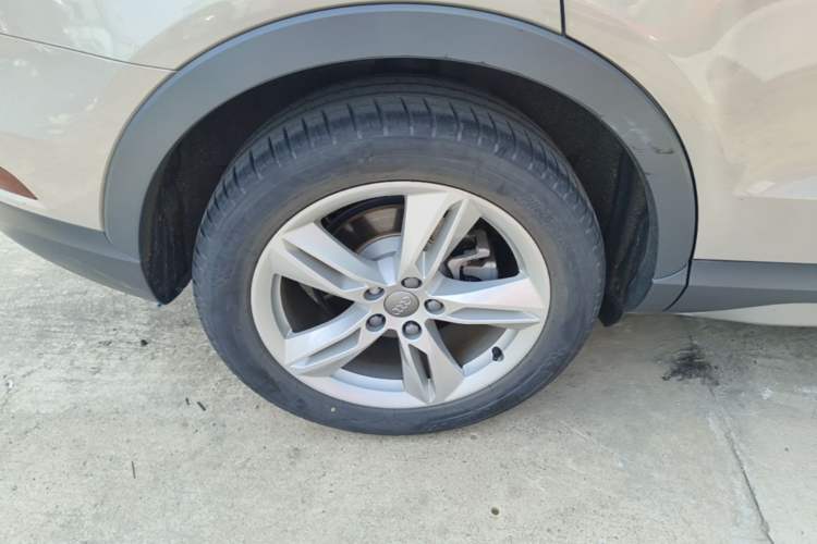 Used Audi Q3 2018 30th Anniversary Edition 30 TFSI Style Model Right Rear Wheel Hub