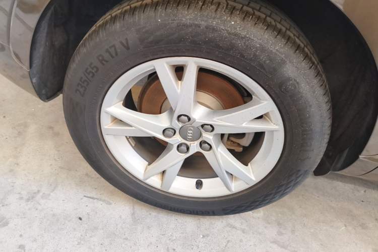 Used Audi Q3 2018 30th Anniversary Edition 30 TFSI Fashion Model Right Rear Wheel Hub
