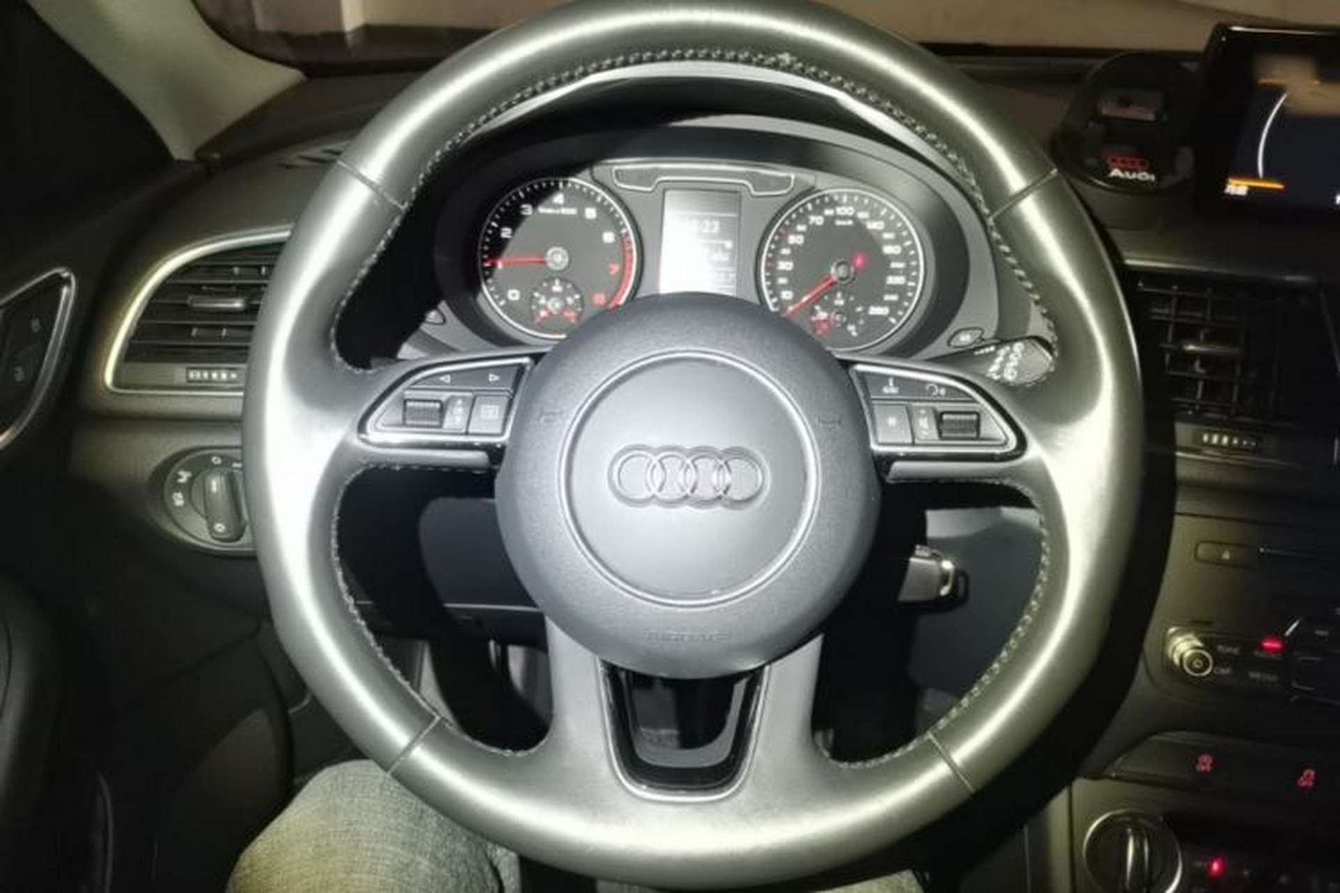 Used Audi Q3 2018 30th Anniversary Edition 35 TFSI Fashion Model Steering Wheel