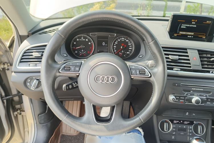 Used Audi Q3 2018 30th Anniversary Edition 30 TFSI Style Model Steering Wheel