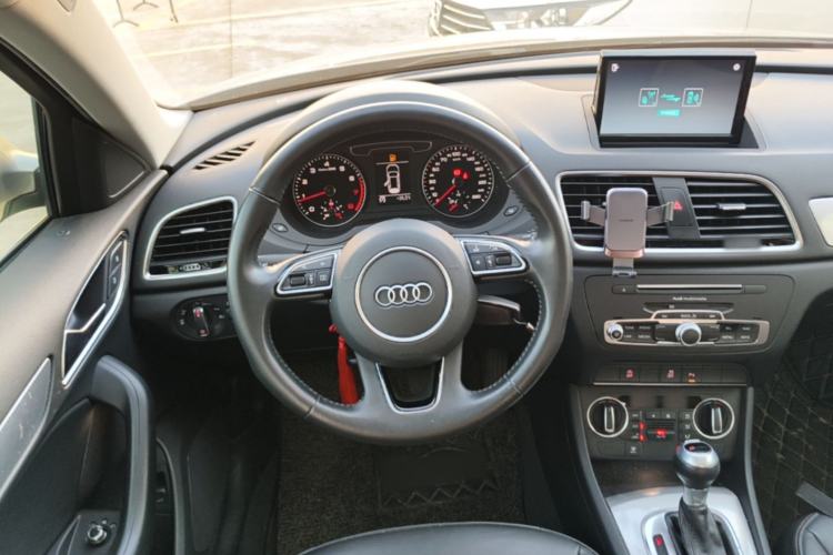 Used Audi Q3 2018 30th Anniversary Edition 35 TFSI Fashion Model Steering Wheel