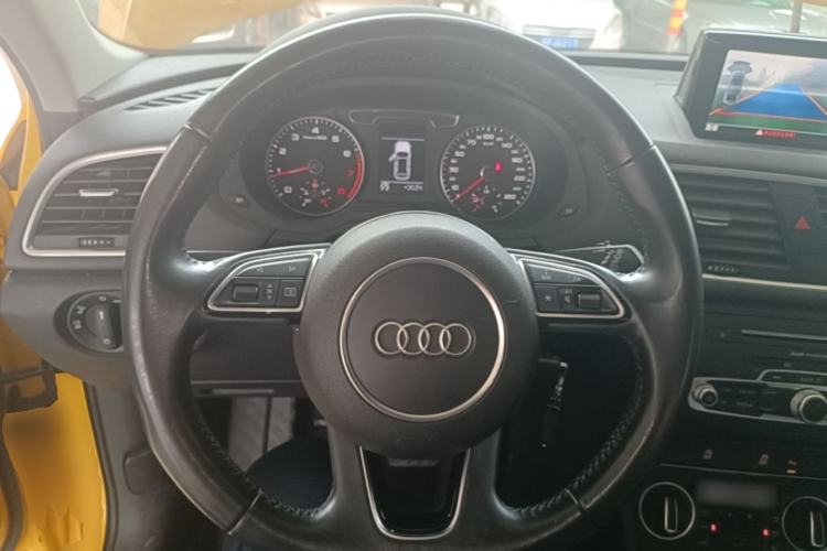Used Audi Q3 2018 30th Anniversary Edition 30 TFSI Fashion Model Steering Wheel