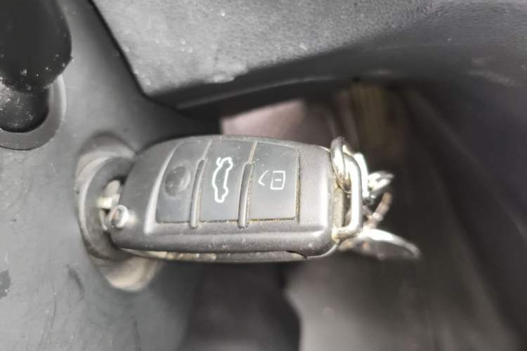 Used Audi Q3 2018 30th Anniversary Edition 30 TFSI Fashion Model Vehicle Key