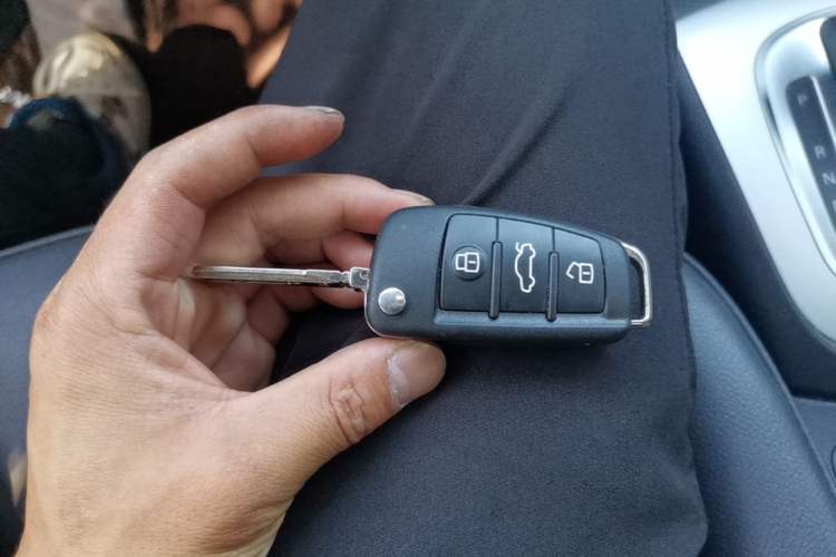 Used Audi Q3 2018 30th Anniversary Edition 35 TFSI Fashion Model Vehicle Key