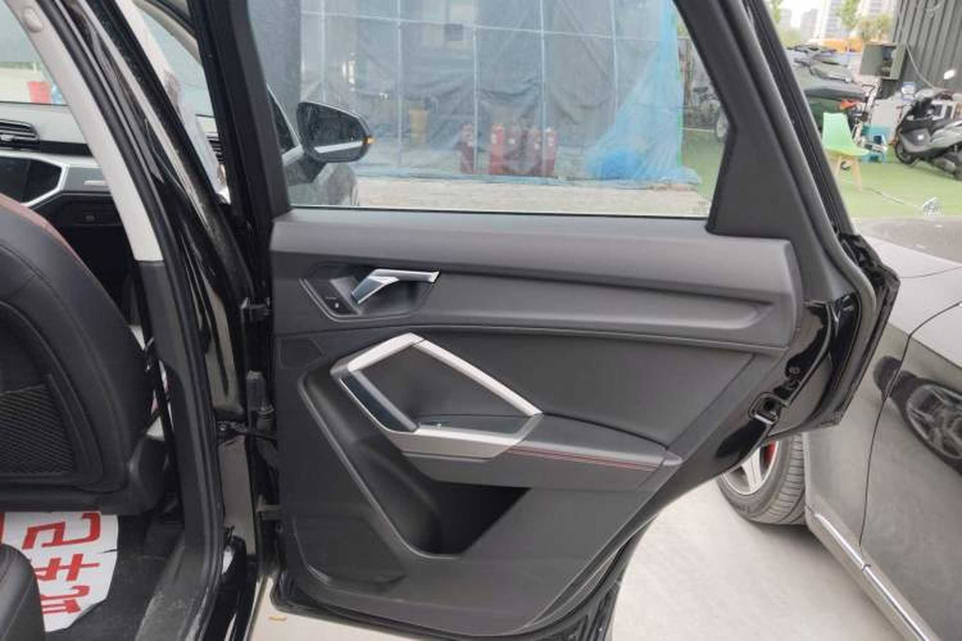 Used Audi Q3 2019 35 TFSI Fashionable and Elegant Model Right Rear Door Interior