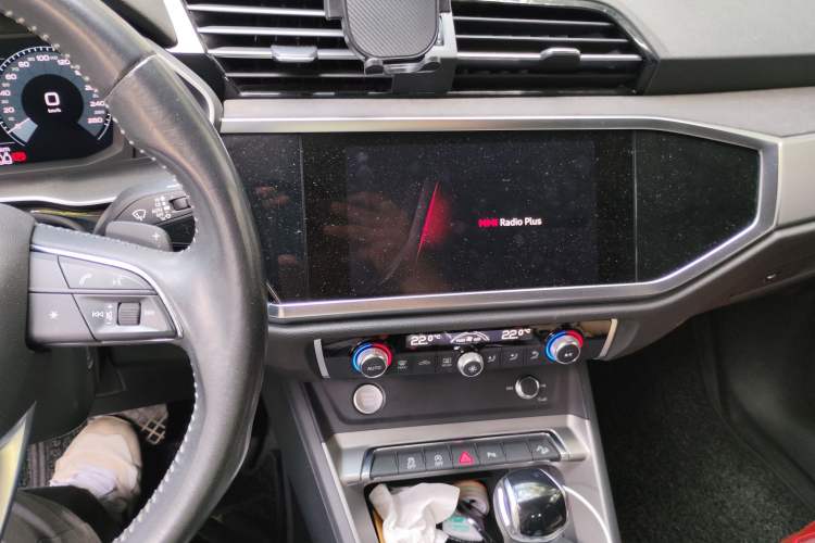 Used Audi Q3 2019 40 TFSI quattro Fashion Dynamic Model Audio And AC Panel