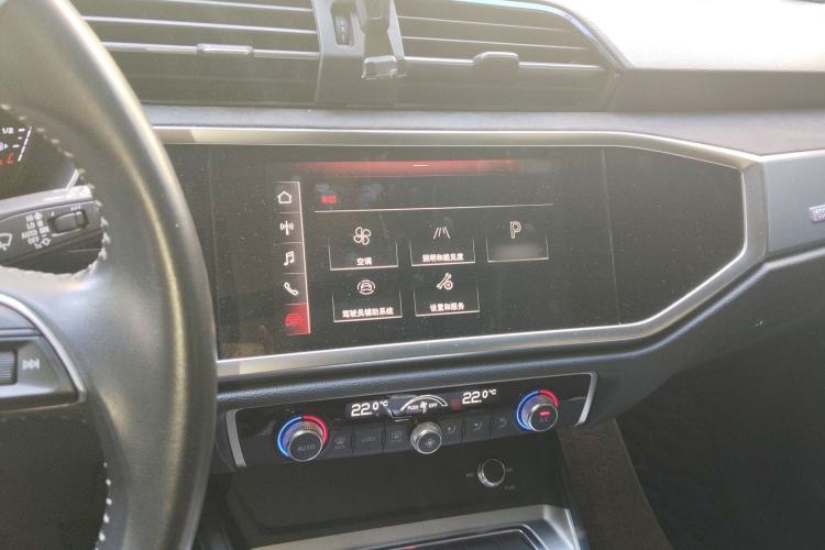 Used Audi Q3 2019 35 TFSI Advanced Dynamic Edition Audio And AC Panel