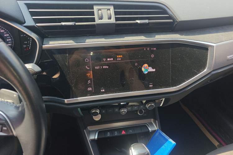 Used Audi Q3 2019 35 TFSI Fashion Dynamic Model Audio And AC Panel