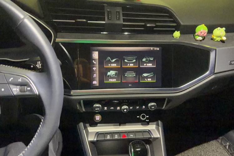 Used Audi Q3 2019 35 TFSI Fashion Dynamic Model
