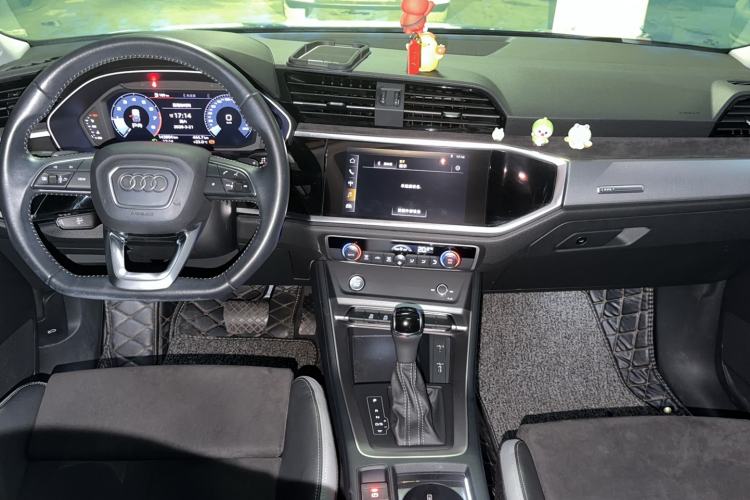 Used Audi Q3 2019 35 TFSI Fashion Dynamic Model
