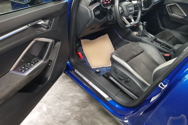 Used Audi Q3 2019 40 TFSI Fashion Dynamic Model Driver Seat