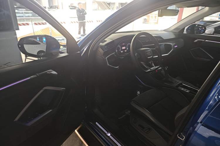 Used Audi Q3 2019 40 TFSI Fashion Dynamic Model Driver Seat