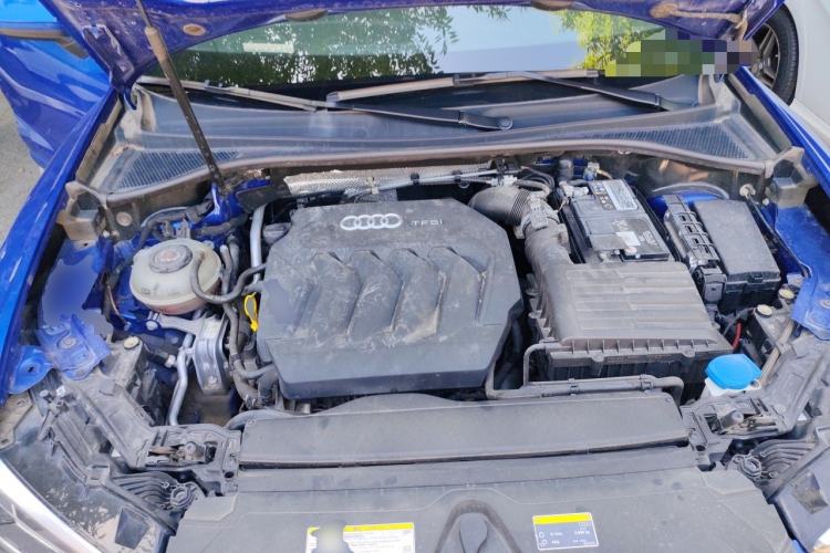 Used Audi Q3 2019 40 TFSI quattro Fashion Dynamic Model Engine Bay