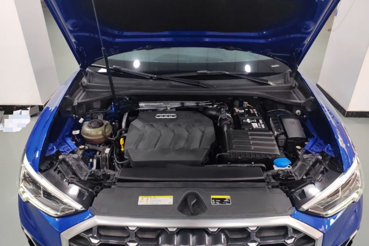 Used Audi Q3 2019 40 TFSI Fashion Dynamic Model Engine Bay
