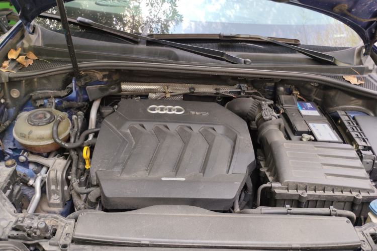 Used Audi Q3 2019 40 TFSI quattro Fashion Dynamic Model Engine Bay