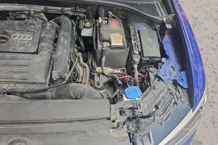 Used Audi Q3 2019 35 TFSI Advanced Style Edition Engine Bay Left