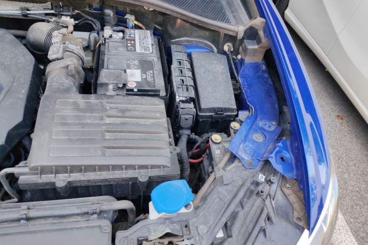 Used Audi Q3 2019 40 TFSI quattro Fashion Dynamic Model Engine Bay Left