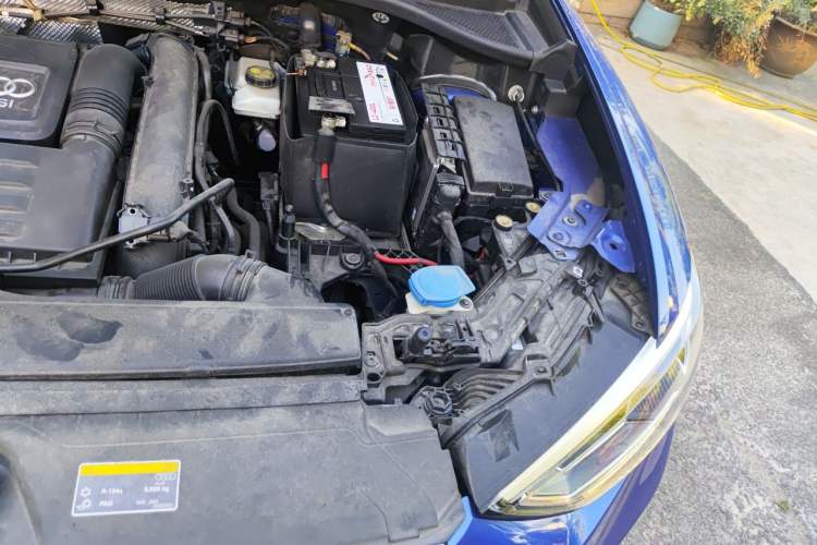 Used Audi Q3 2019 35 TFSI Advanced Dynamic Edition Engine Bay Left
