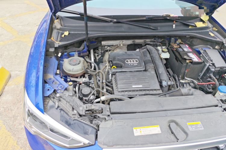 Used Audi Q3 2019 35 TFSI Advanced Dynamic Edition Engine Bay Right