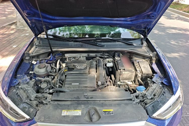 Used Audi Q3 2019 35 TFSI Fashion Dynamic Model Engine Bay