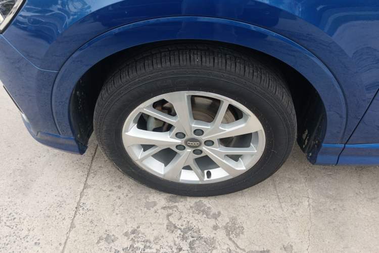 Used Audi Q3 2019 35 TFSI Advanced Dynamic Edition Exterior 4