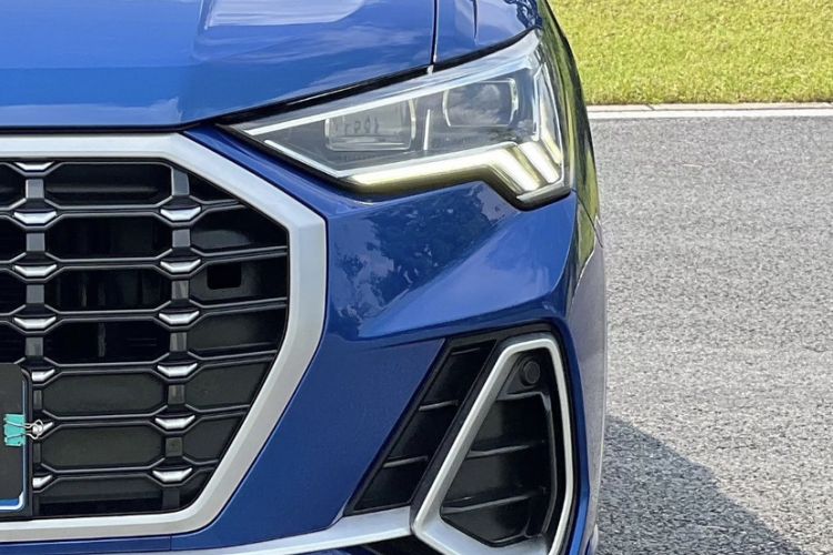 Used Audi Q3 2019 40 TFSI Fashion Dynamic Model Exterior 8
