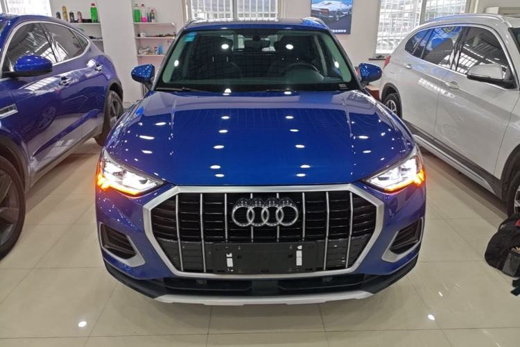 Used Audi Q3 2019 40 TFSI Fashionable and Elegant Model Front