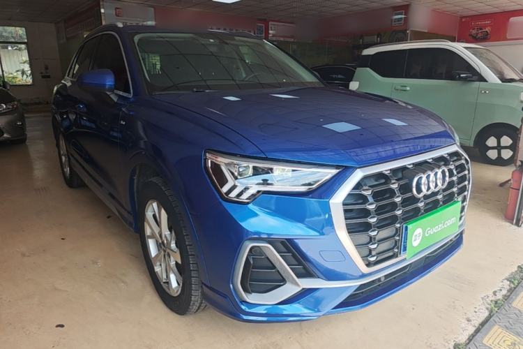 Used Audi Q3 2019 35 TFSI Advanced Dynamic Edition Front Right 45 Deg